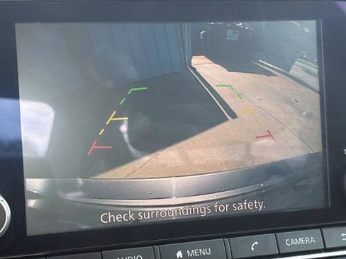 Used 2024 Nissan Altima 2.5 SV FWD image 25