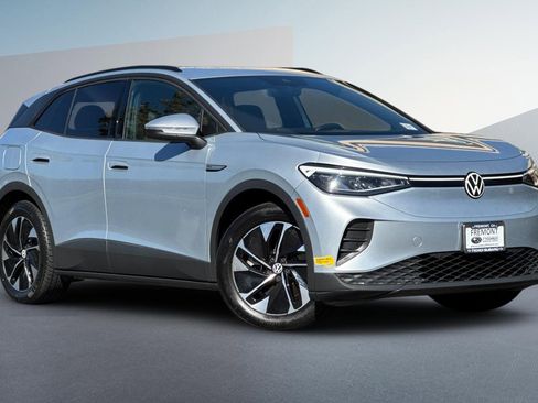 Used 2022 Volkswagen ID.4 Pro image 2