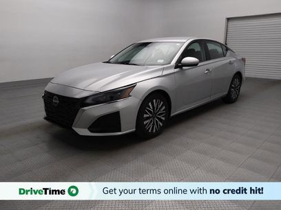 Used 2023 Nissan Altima 2.5 SV