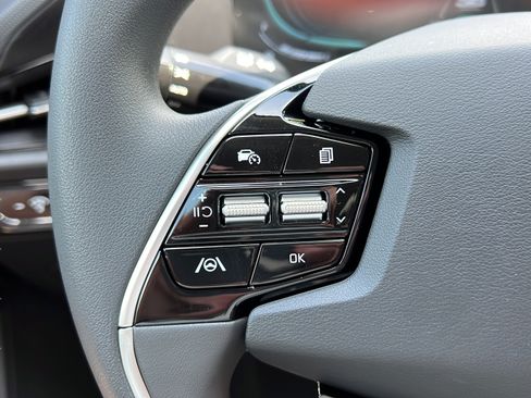 New 2026 Kia Niro LX FWD image 21