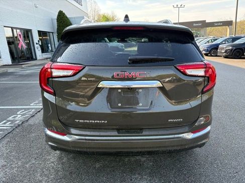 Used 2023 GMC Terrain Denali AWD/4WD image 4
