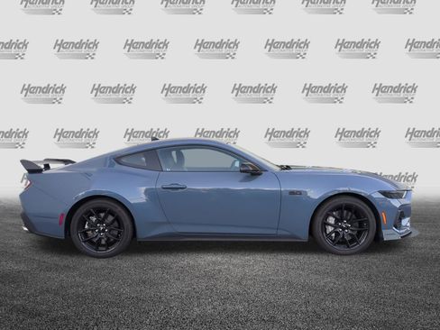 Used 2025 Ford Mustang GT Premium image 11