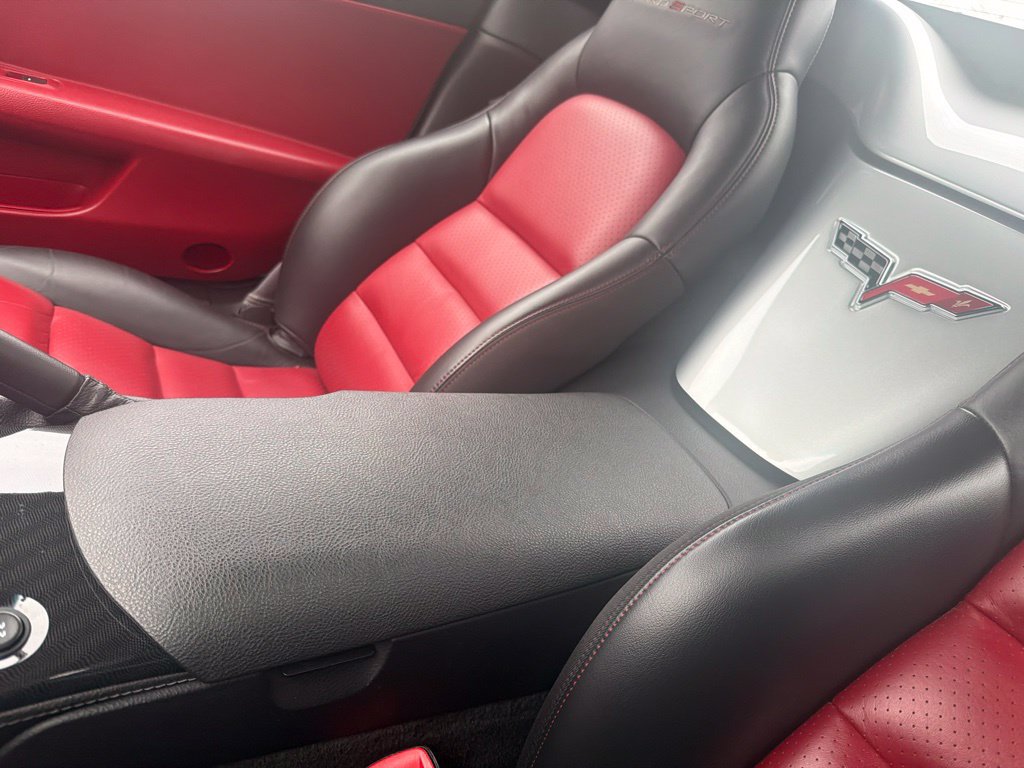 Used 2010 Chevrolet Corvette Grand Sport w/ Preferred Equipment Group RWD image 21