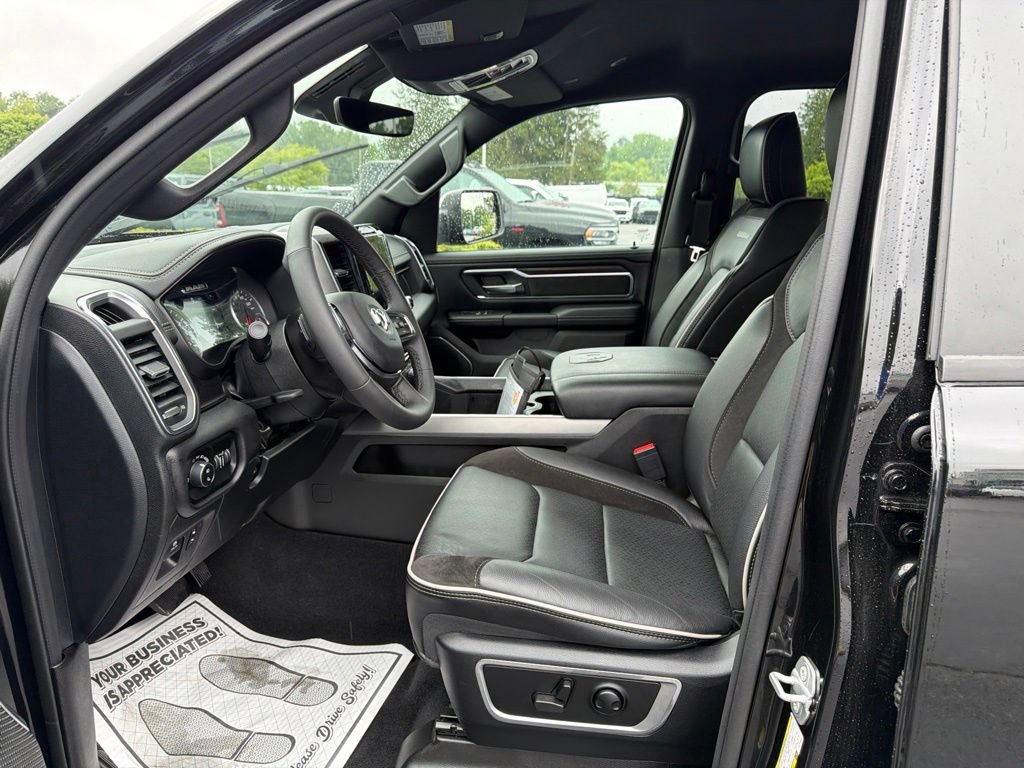 Used 2026 RAM 1500 Laramie AWD/4WD image 13