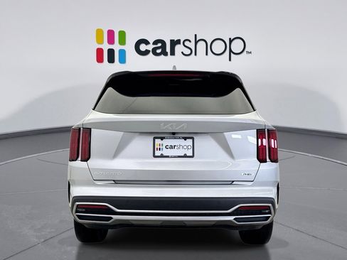 Used 2023 Kia Sorento SX Prestige image 4