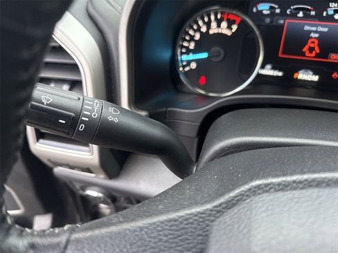 Used 2019 Ford F150 Lariat w/ Equipment Group 502A Luxury image 19