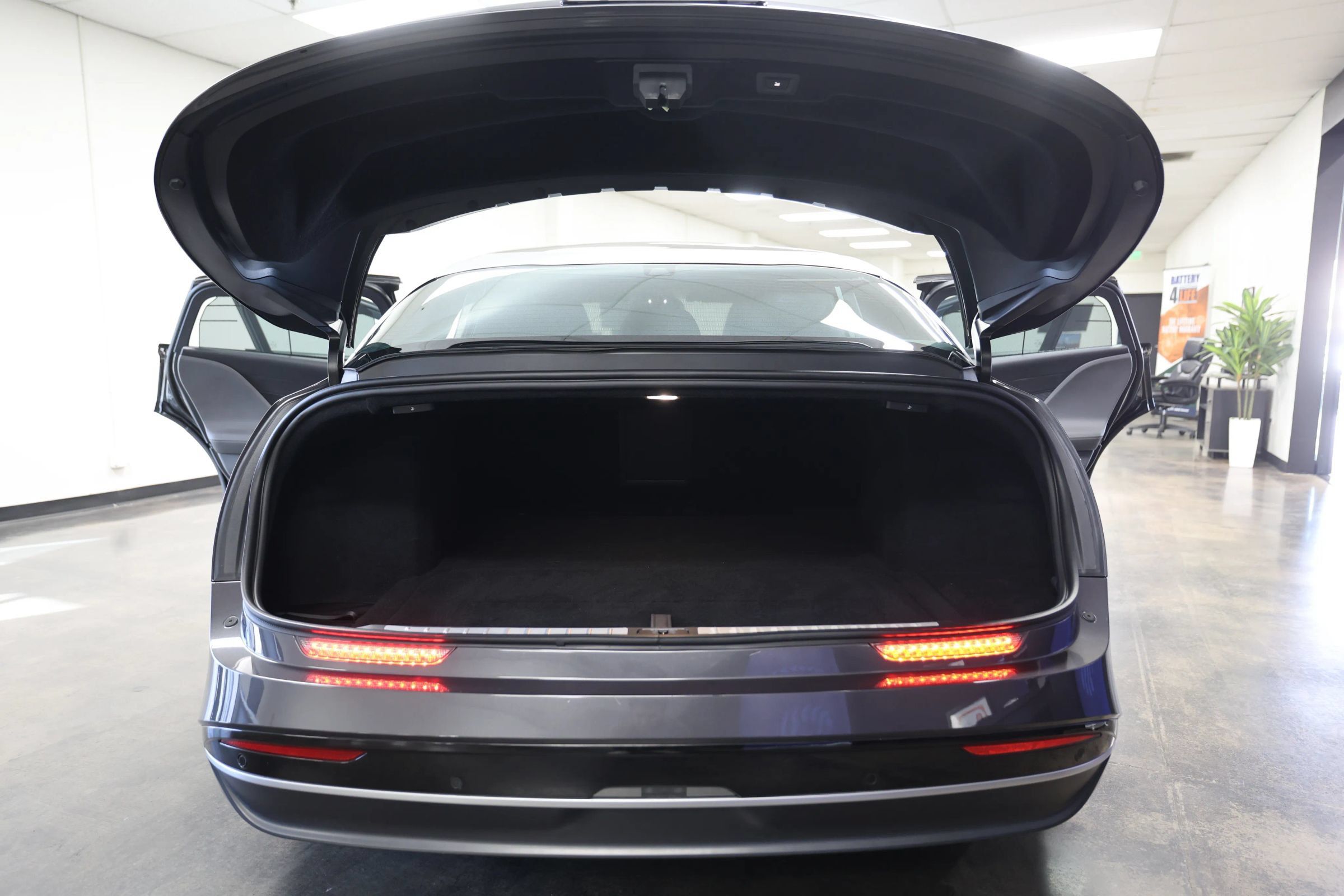 Used 2022 Lucid Air Grand Touring AWD/4WD image 56