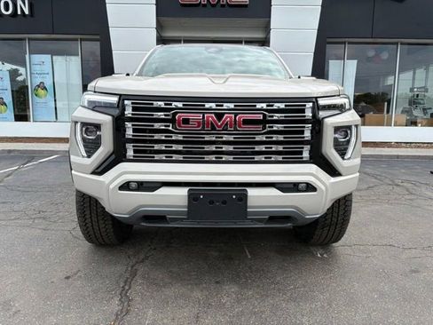 New 2026 GMC Canyon Denali AWD/4WD image 4