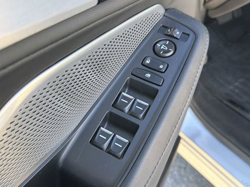 Used 2023 Acura MDX SH-AWD image 27