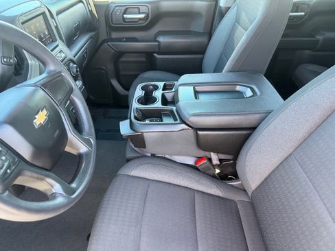 Used 2024 Chevrolet Silverado 1500 Custom w/ Turbomax Blackout Package image 19