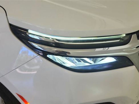 Used 2024 Chevrolet Equinox LT FWD image 15