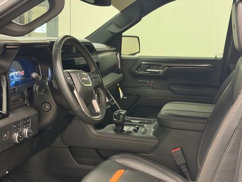 Certified 2023 GMC Sierra 1500 AT4 w/ AT4 Preferred Package image 35