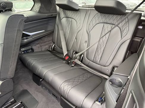 Certified 2026 BMW X7 M60i w/ Executive Package AWD/4WD image 39