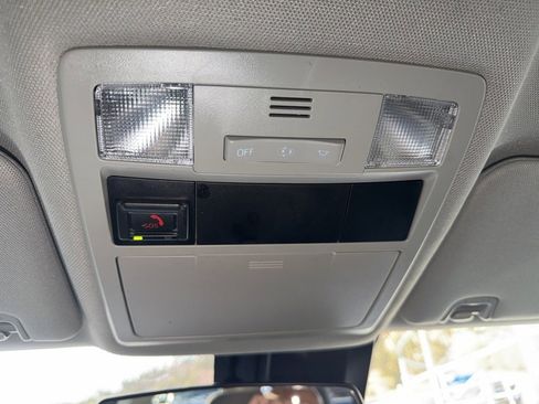 Certified 2020 Toyota Tacoma SR w/ SR Convenience Package image 15