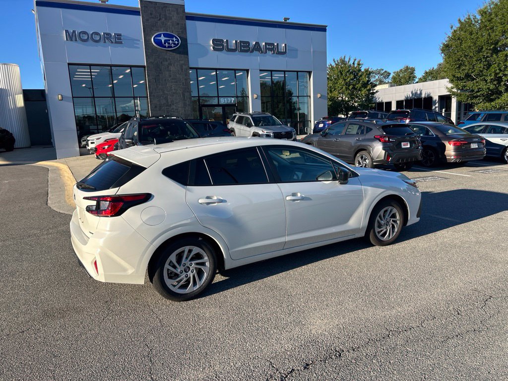 Used 2024 Subaru Impreza 2.0i AWD/4WD image 3