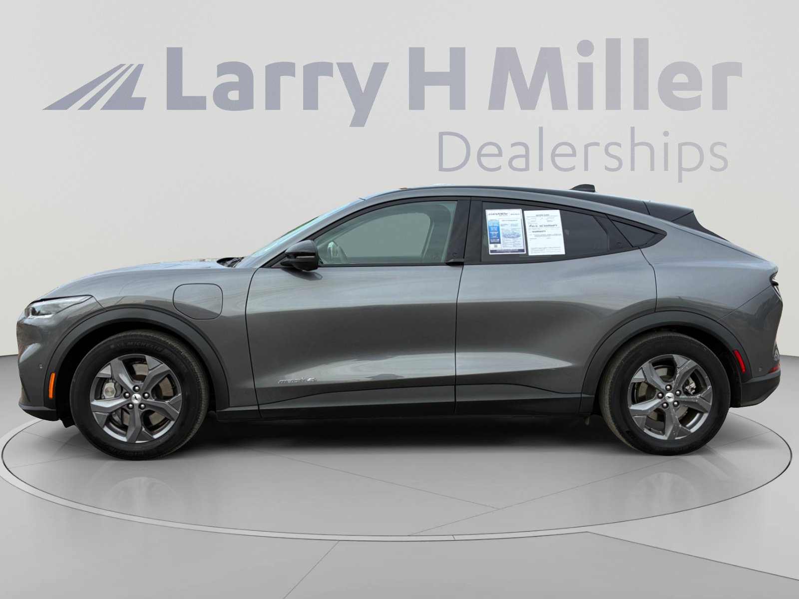 Used 2023 Ford Mustang Mach-E Select w/ Comfort Package Lite AWD/4WD image 2