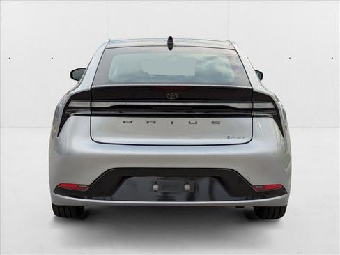 New 2026 Toyota Prius Plug-In Hybrid image 8