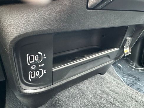 New 2026 RAM 2500 Tradesman AWD/4WD image 17
