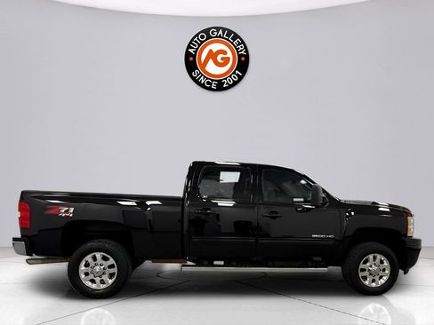 Used 2014 Chevrolet Silverado 2500 LTZ w/ LTZ Plus Package image 8