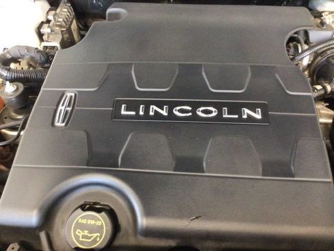 Used 2018 Lincoln Continental Select FWD image 30
