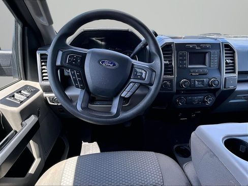 Used 2018 Ford F150 XLT AWD/4WD image 5