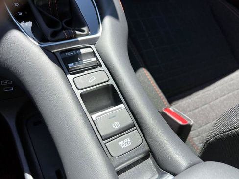 Used 2025 Honda HR-V Sport image 29