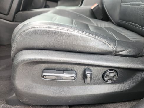 Used 2019 Honda CR-V Touring image 23