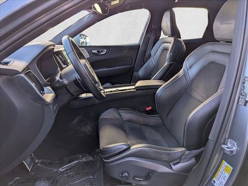 Used 2019 Volvo XC60 T8 R-Design w/ Advanced Package AWD/4WD image 17