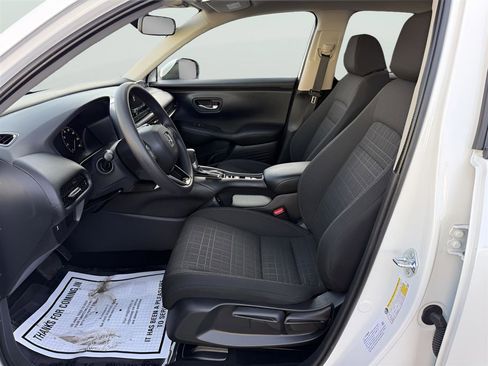 Used 2025 Honda HR-V LX image 11