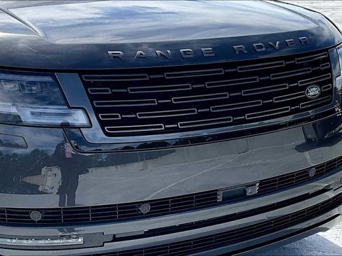 Used 2023 Land Rover Range Rover Long Wheelbase SE image 55