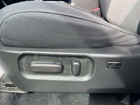 Certified 2023 Toyota Tacoma TRD Off-Road image 20