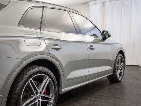 Used 2020 Audi SQ5 Premium Plus w/ Premium Plus Package image 33