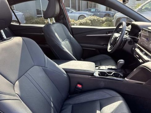 Used 2025 Toyota Camry XSE image 10