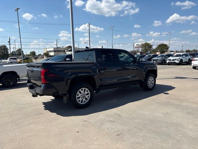 Used 2025 Toyota Tacoma SR5 AWD/4WD image 3