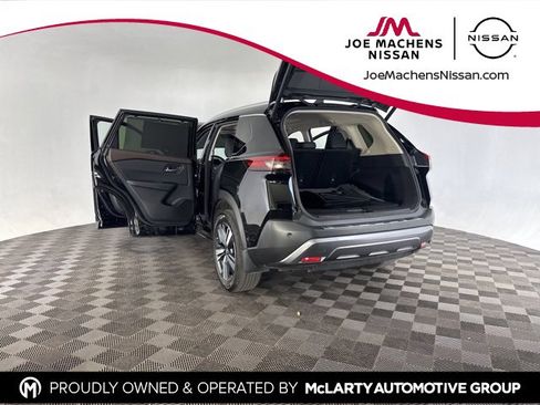 Used 2023 Nissan Rogue SL w/ SL Premium Package image 16