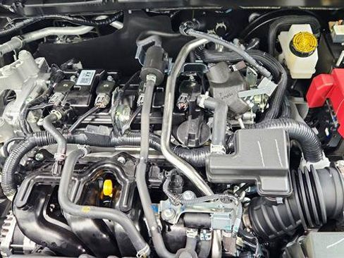 Certified 2026 Nissan Kicks SR FWD image 33