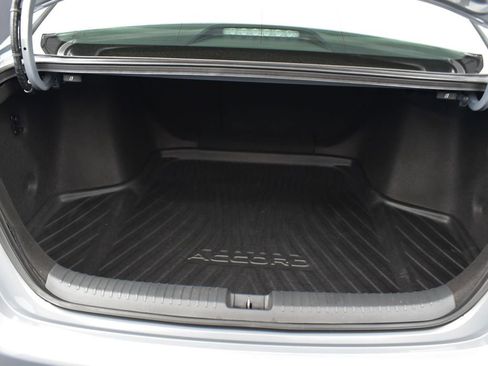 Used 2023 Honda Accord Sport image 9