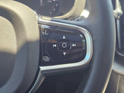 Certified 2025 Volvo XC60 T8 Plus w/ Protection Package Premier AWD/4WD image 33