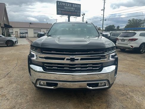 Used 2022 Chevrolet Silverado 1500 LTZ w/ Z71 Off-Road Package image 2