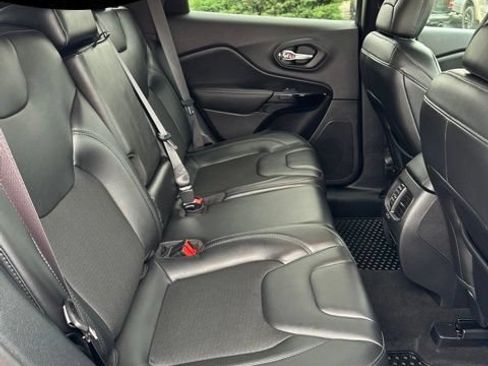 Used 2020 Jeep Cherokee Latitude Plus FWD image 33