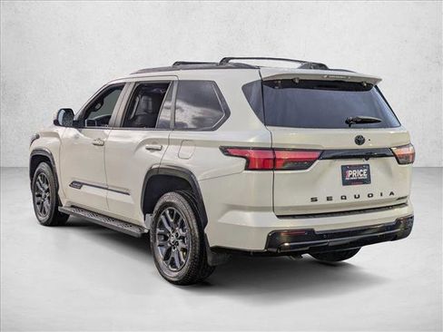 Used 2025 Toyota Sequoia Platinum image 7