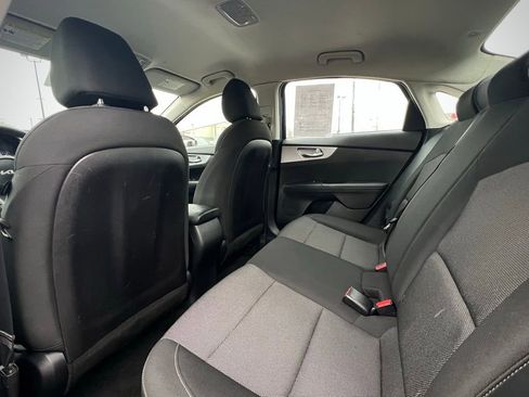 Used 2022 Kia Forte LXS image 18