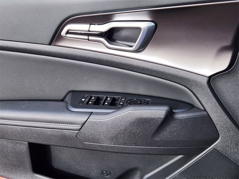 New 2026 Kia Sportage EX w/ EX Panorama Roof Package image 6