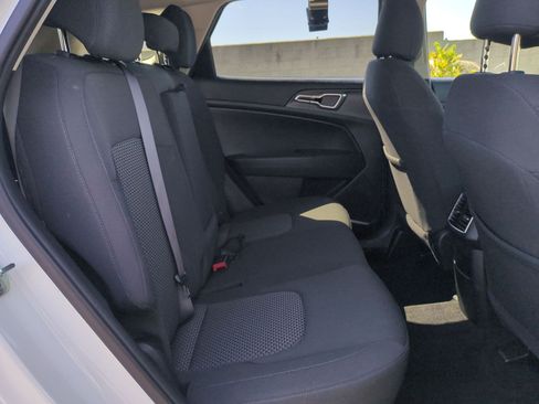 Certified 2023 Kia Sportage LX FWD image 23