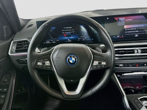 Used 2024 BMW 330e RWD image 17