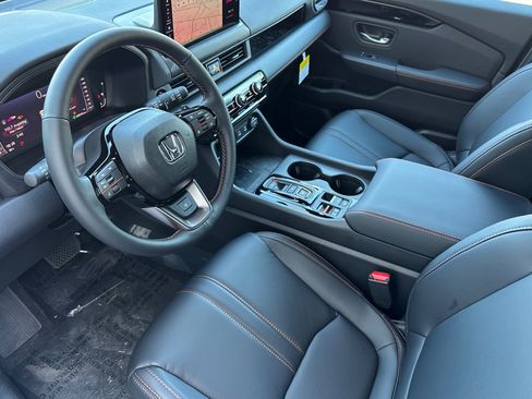 New 2026 Honda Pilot TrailSport image 4
