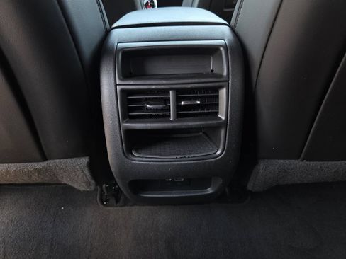Used 2021 Cadillac XT5 Premium Luxury FWD image 23