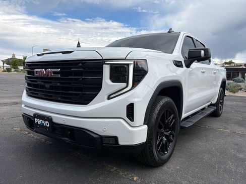 Used 2024 GMC Sierra 1500 Elevation w/ Elevation Premium Package AWD/4WD image 13