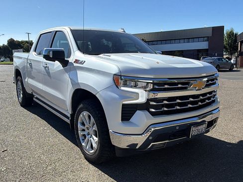 Used 2023 Chevrolet Silverado 1500 LTZ w/ Technology Package AWD/4WD image 3