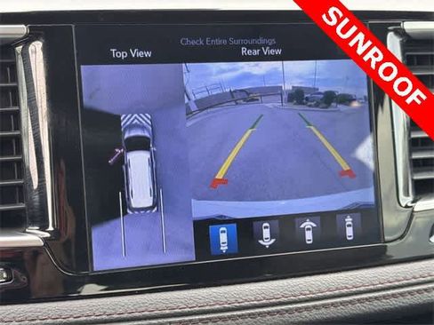 Used 2017 Chrysler Pacifica Limited w/ UConnect Theater Package image 3